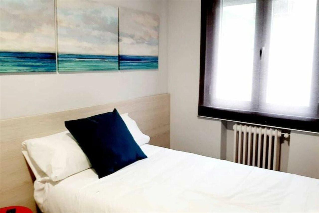 Arjori Rooms Hostal 萨拉曼卡 外观 照片