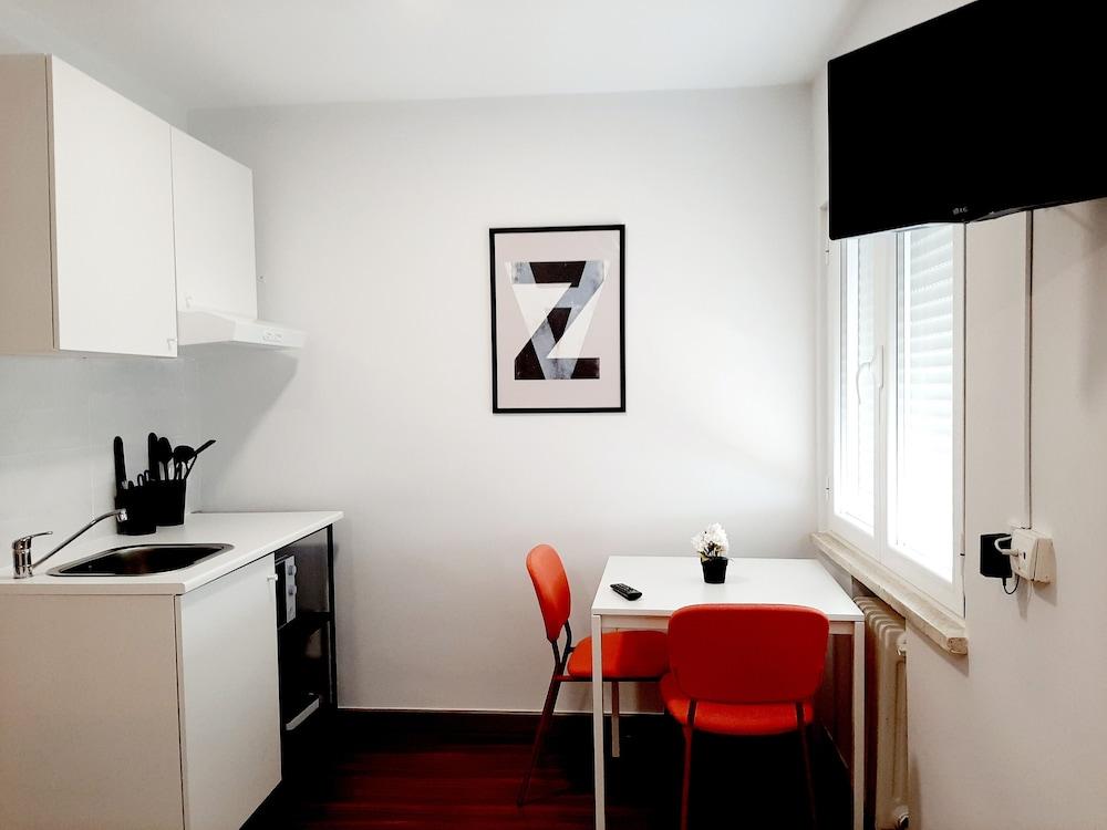 Arjori Rooms Hostal 萨拉曼卡 外观 照片