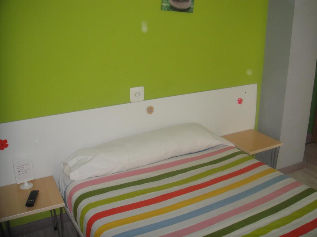 Arjori Rooms Hostal 萨拉曼卡 外观 照片